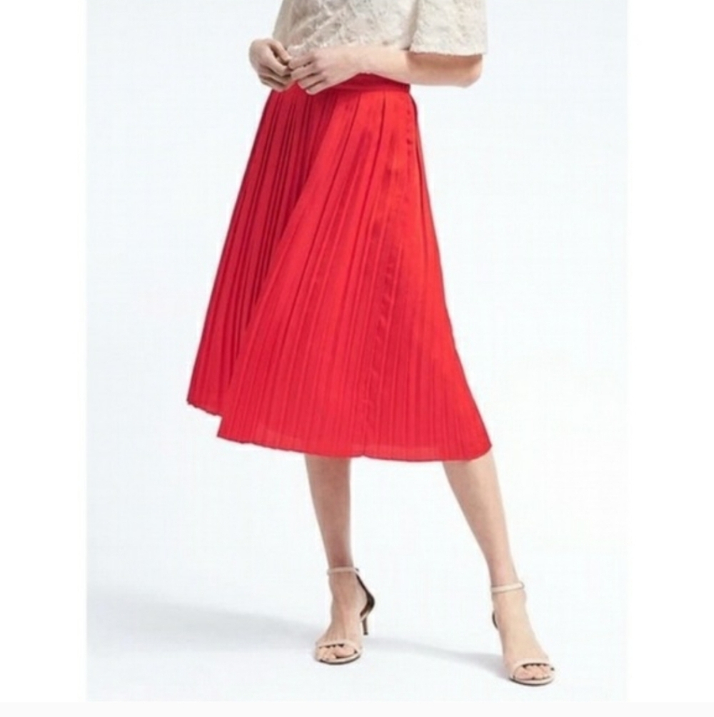 Banana Republic Red Pleated Midi Skirt